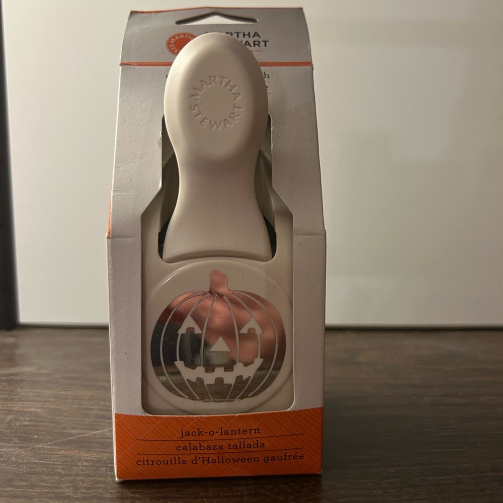 Martha Stewart jack-o-lantern punch NWT